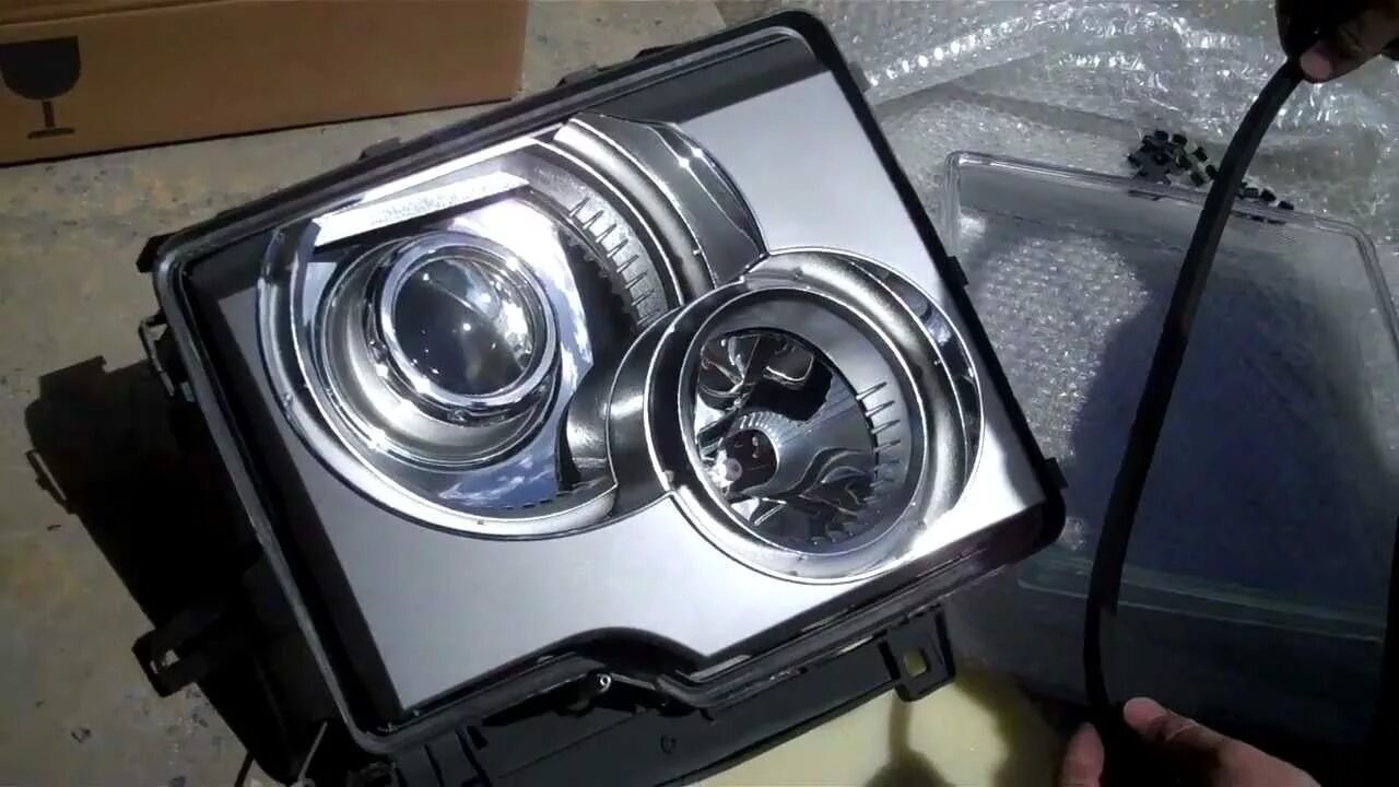 Подключение диодных фар range rover How to change Headlight Lens on 2002-2005 Range Rover L322 - YouTube