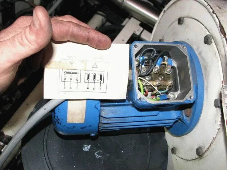 Подключение двигателя аире Cómo conectar un motor eléctrico trifásico a una red de 220 V. La conexión indep
