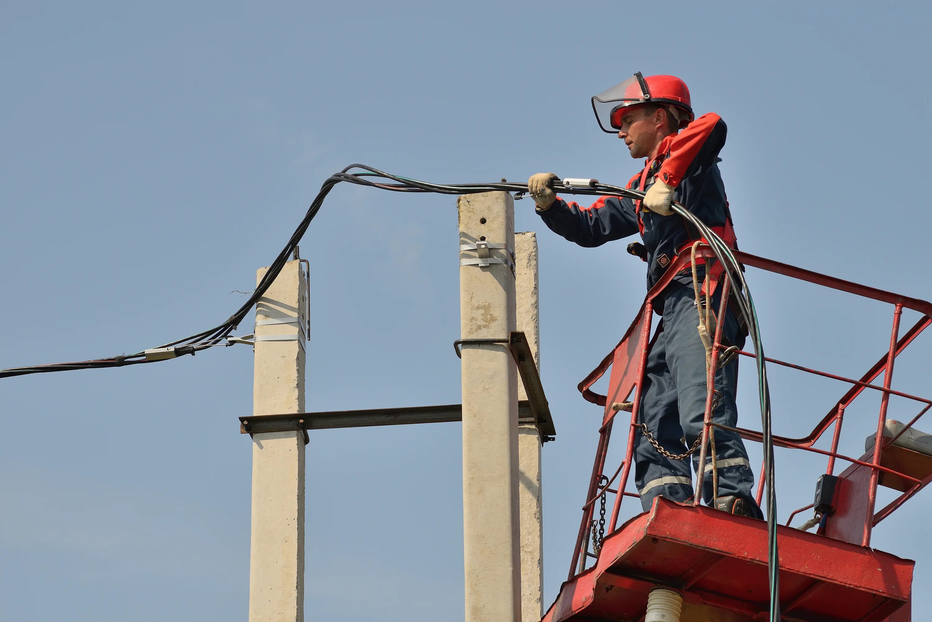 Photo: Подключение дома к электричеству от столба в Новосибирске, electrical wor