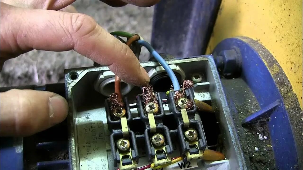 Подключение электродвигателя 380 через Как подключить электродвигатель 380 на 220 - YouTube