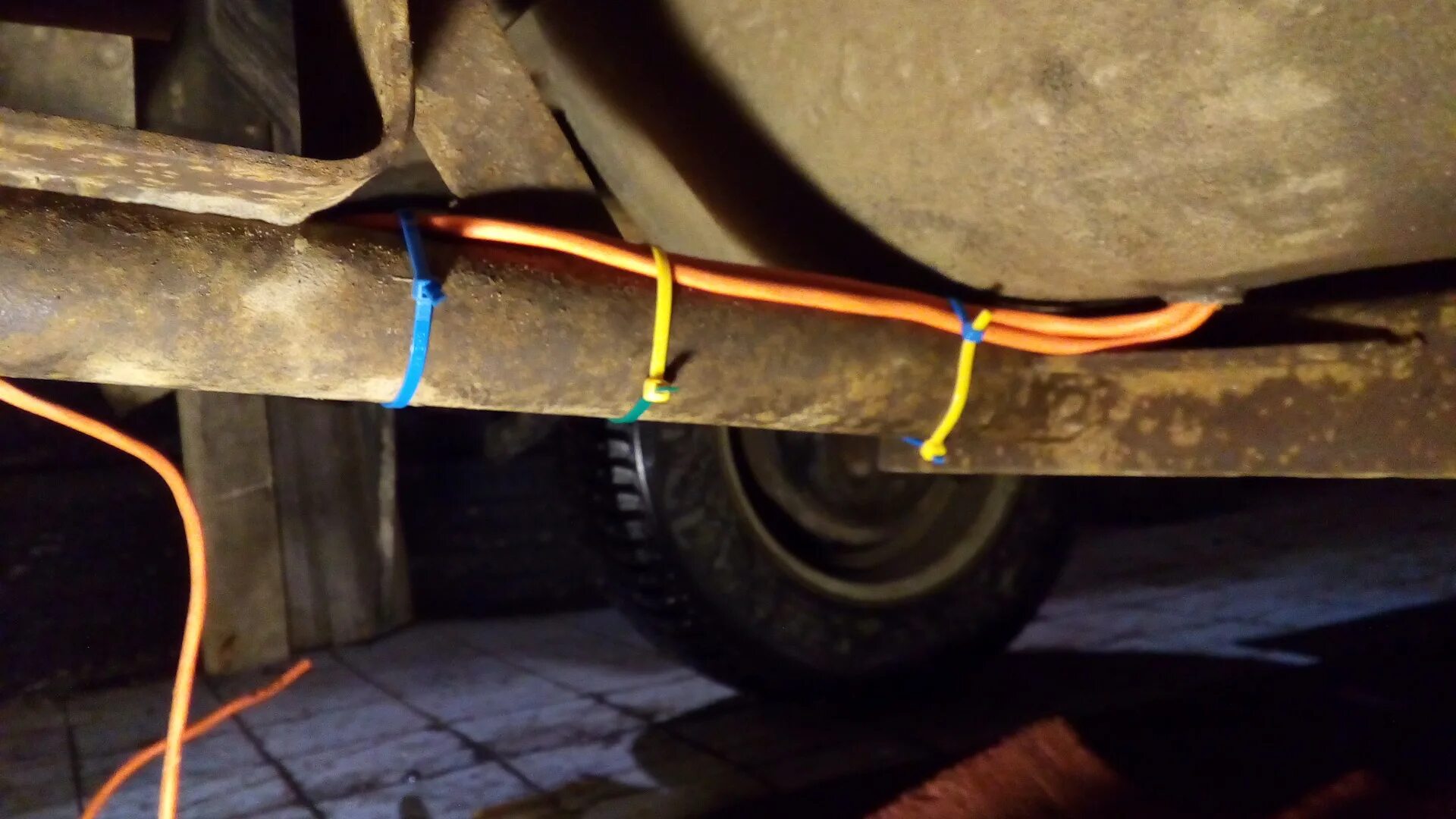 Подключение фаркопа ваз 2114 Подключение розетки фаркопа 2114 - Lada 2114, 1,6 л, 2007 года аксессуары DRIVE2