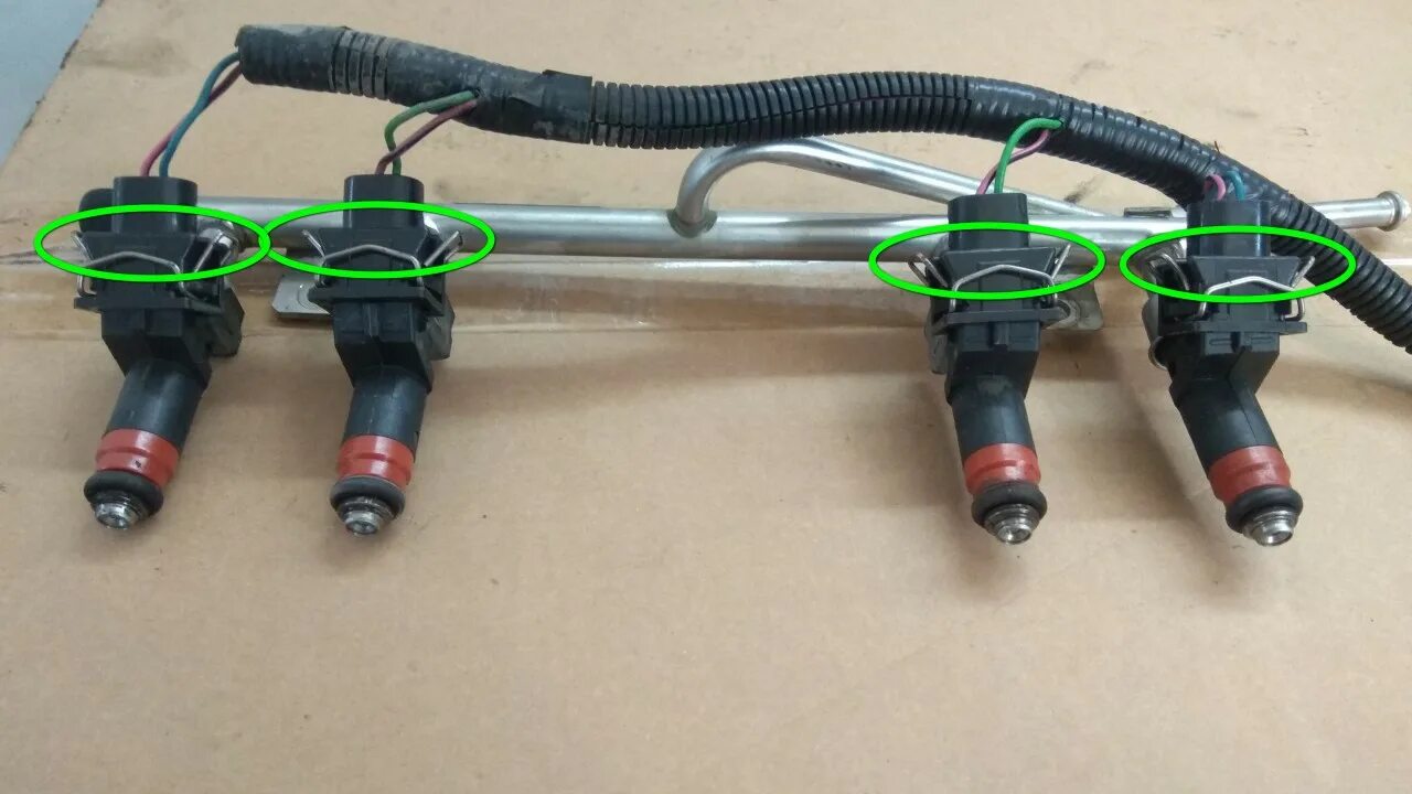 Подключение форсунок ваз 2114 Как снять и почистить топливные форсунки ВАЗ 2114