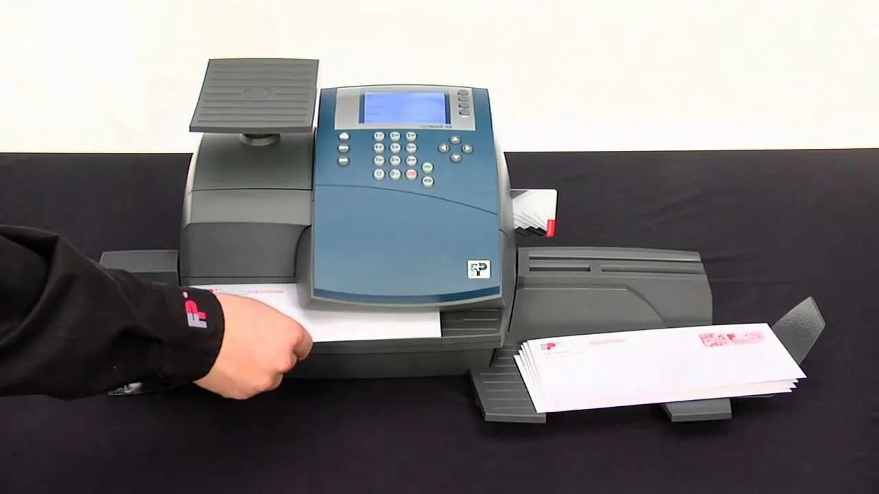 Подключение франкировальной машины optimail ™ 30 Postage Meter - FP Mailing Solutions - YouTube