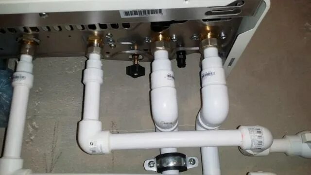 Подключение газового котла иммергаз к дымоходу Обвязка котла Immergas Eolo mythos 24кВт. Контур гвс. - смотреть видео онлайн от