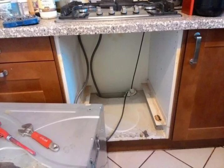 Подключение газовых духовых шкафов Встраиваем духовой шкаф самостоятельно: монтаж, подключение, (фото + видео)
