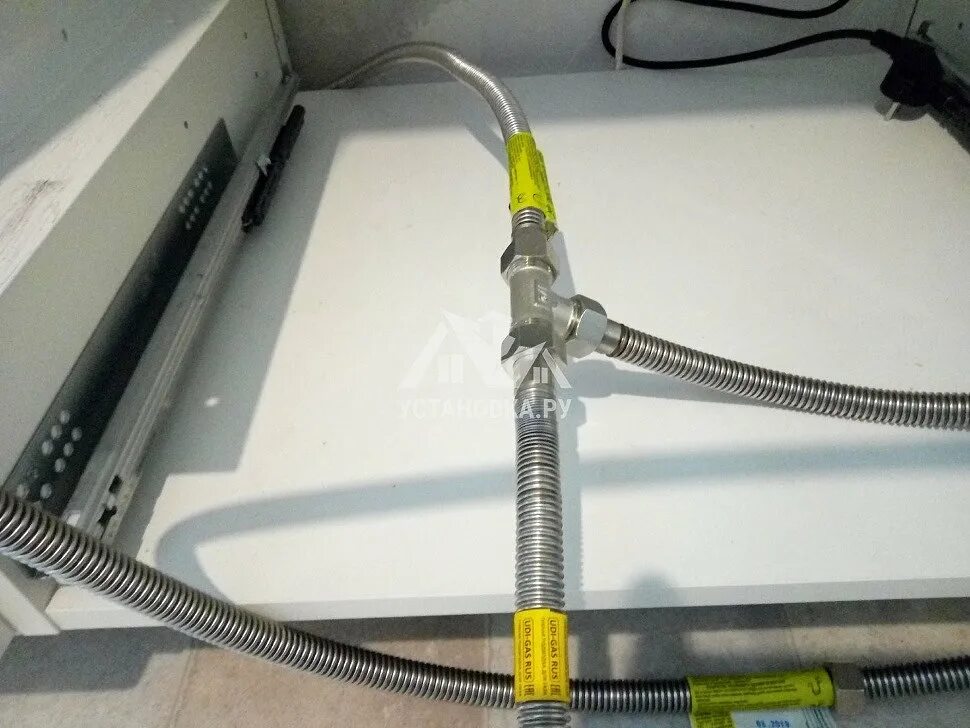 Подключение газовых духовых шкафов Подключить варочную панель и духовой шкаф электрические - цена: 8240 руб., Москв