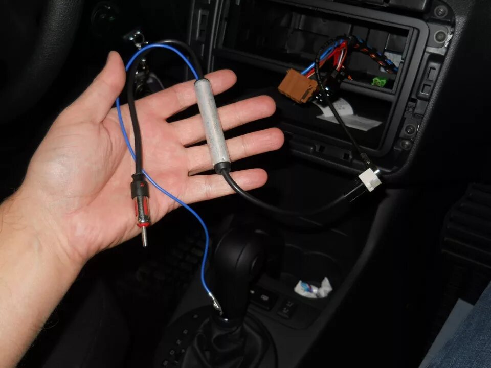 Подключение gps антенны к магнитоле Ставим ГУ Pioneer DEH-8400BT - Skoda Fabia Mk2, 1,6 л, 2012 года автозвук DRIVE2