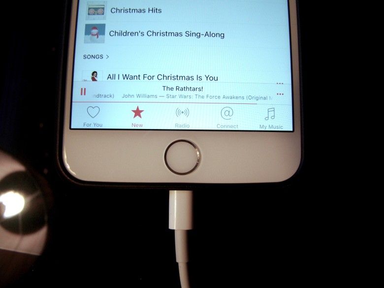 Подключение iphone через usb Pro Tip: How to get iTunes to ignore iPhone while charging Itunes, Sing along so