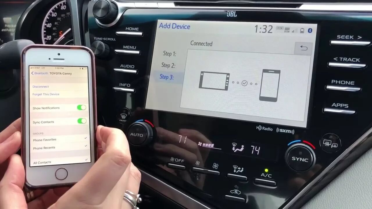 Подключение iphone к магнитоле How to pair your Apple iPhone to your 2018 Camry - YouTube