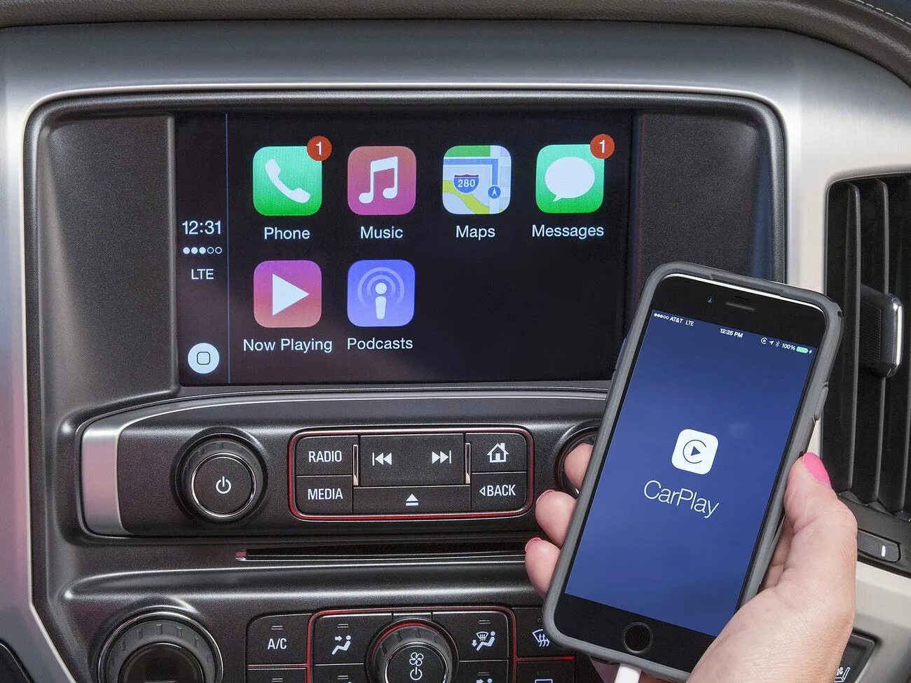 Подключение iphone к машине How to Pair an iPhone to Your Car in 3 Different Ways