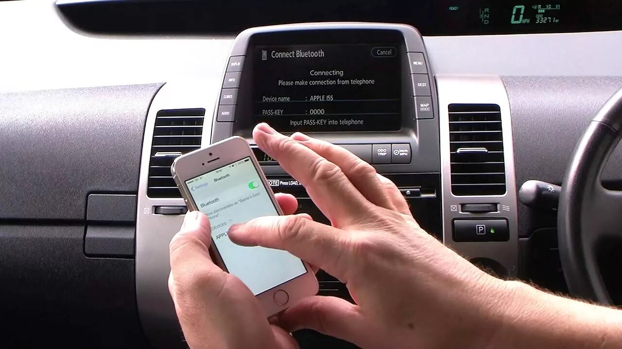 Подключение к авто через телефон How to sync your iPhone to the bluetooth audio system in a Toyota Prius 1.5 T Sp