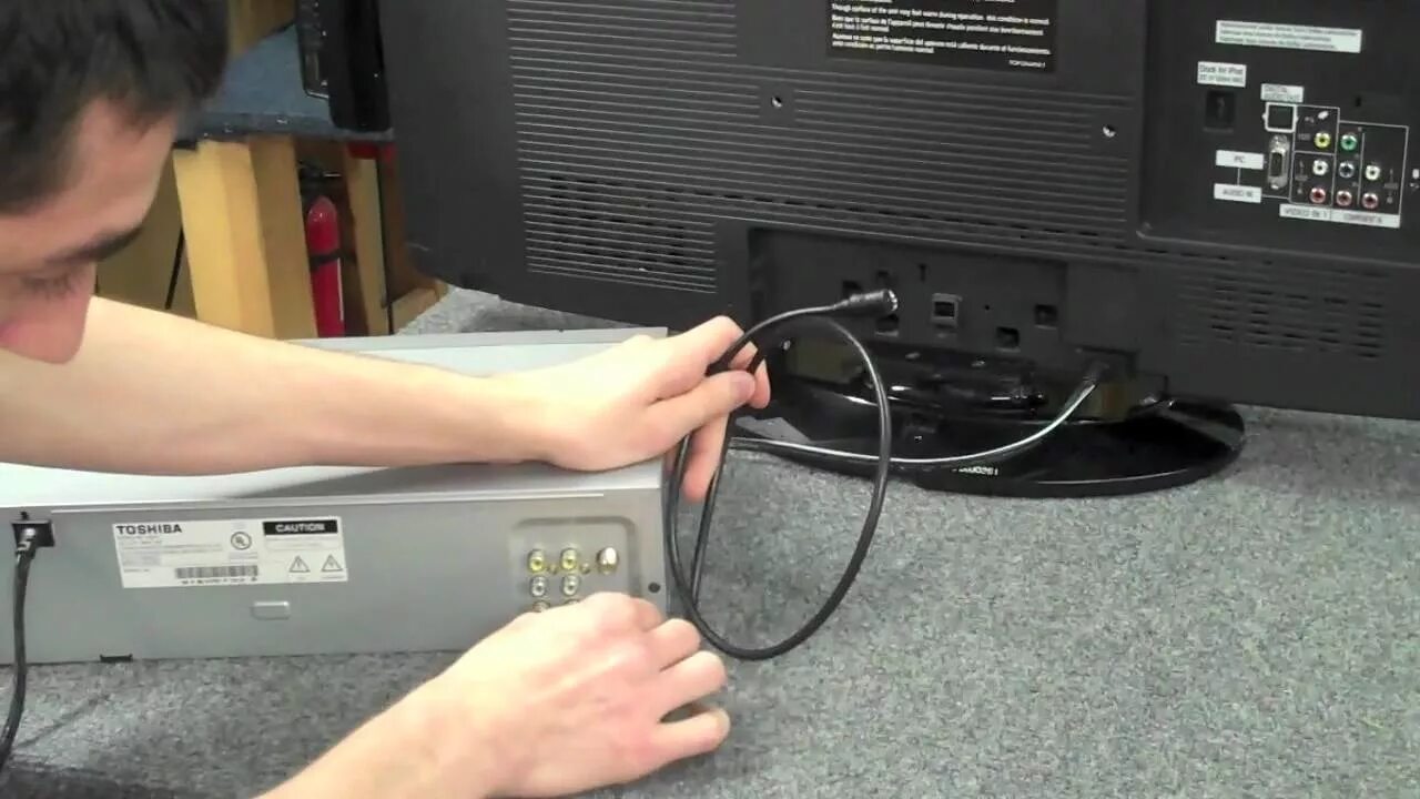 Подключение кабеля к телевизору lg How To Connect Your VCR - YouTube