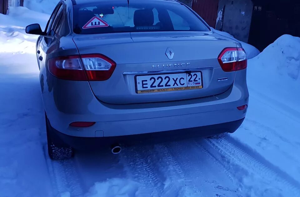 Подключение камера на рено флюенс заднего вида Камера заднего вида - Renault Fluence, 2 л, 2015 года аксессуары DRIVE2