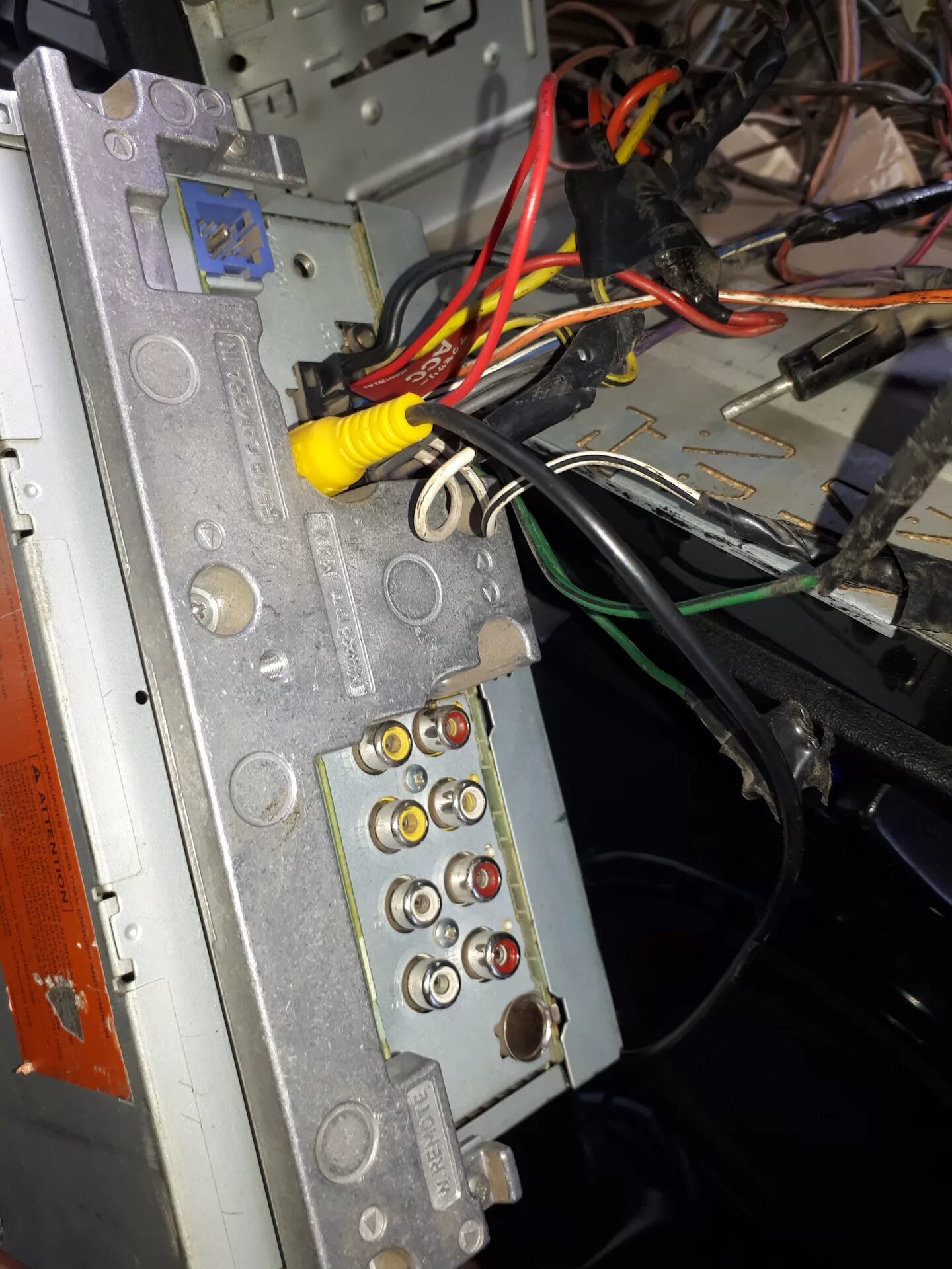 Подключение камеры пионер Камера заднего вида Pioneer AVH-P3100DVD - ГАЗ Газель, 2,4 л, 2011 года тюнинг D