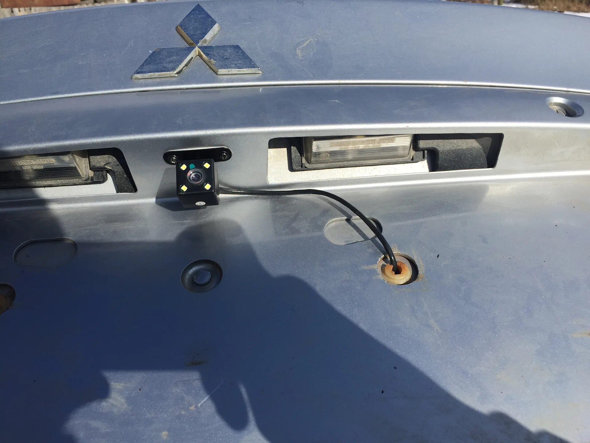 Подключение камеры заднего вида lancer 10 Установка камеры заднего вида - Mitsubishi Lancer IX, 1,6 л, 2005 года своими ру