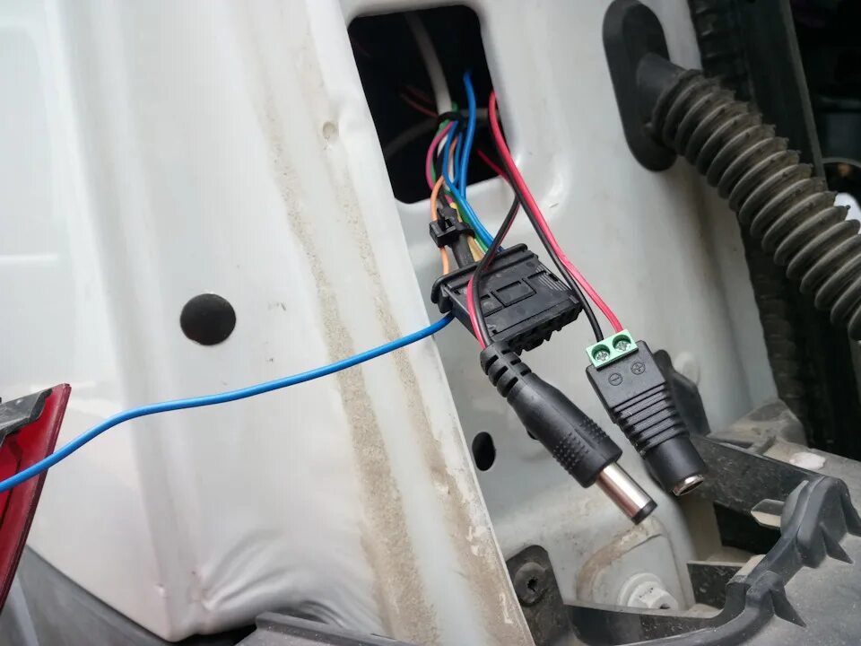 Подключение камеры заднего вида ларгус Камера заднего вида ver. 2.0 - Lada Largus Cross, 1,6 л, 2016 года электроника D