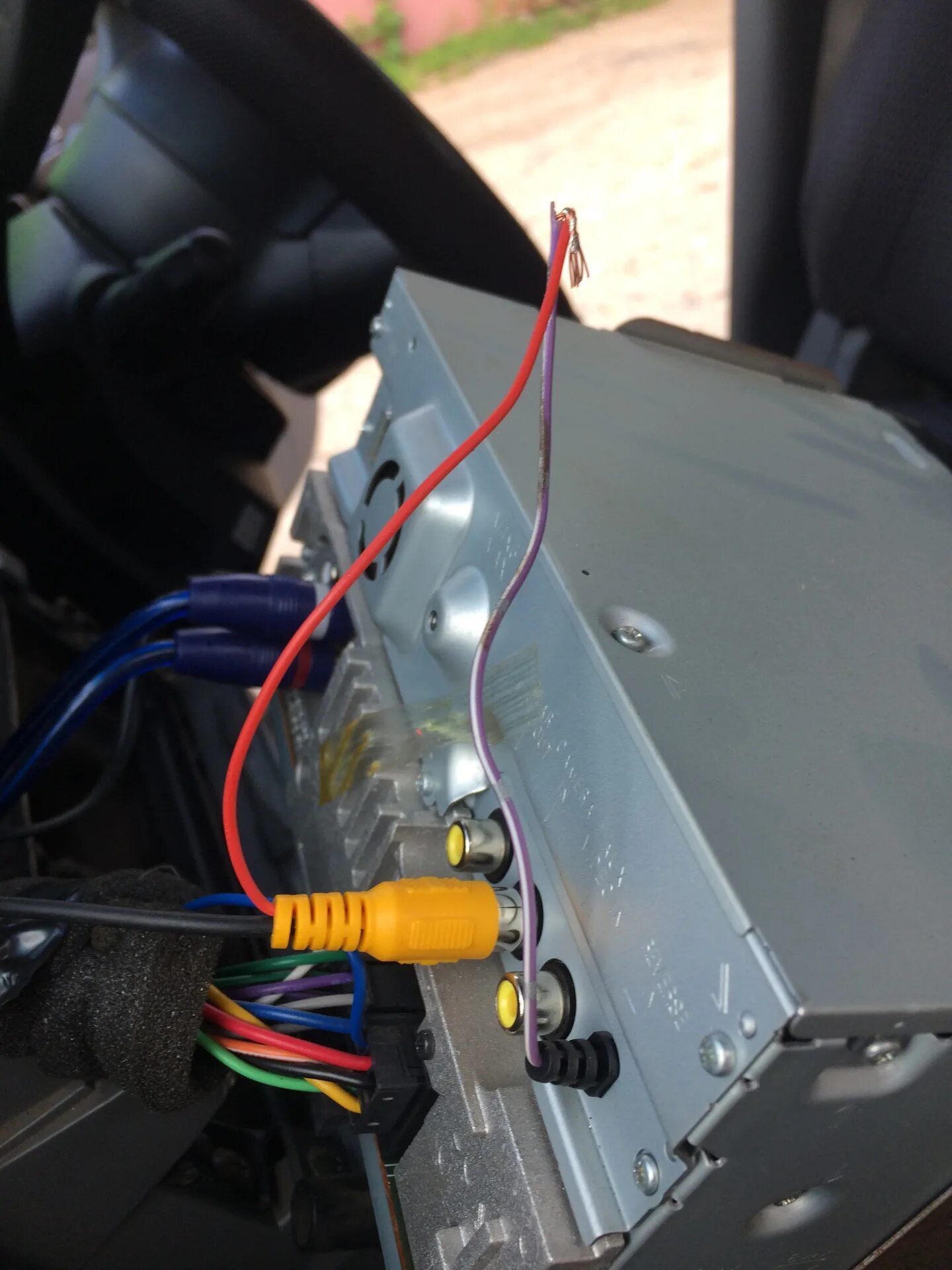 Подключение камеры заднего вида nissan connect Установка камеры заднего вида - Nissan Cube II, 1,4 л, 2003 года электроника DRI