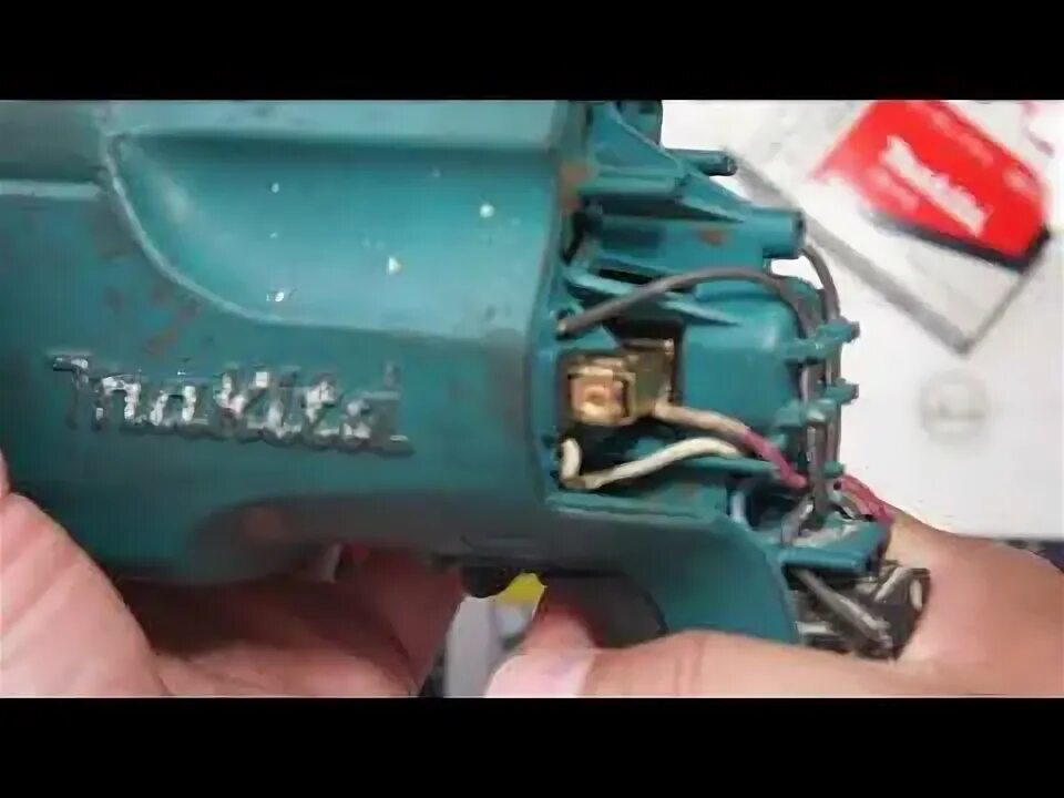 Подключение кнопки макита 2450 Замена щёток на Makita HR2450 - YouTube