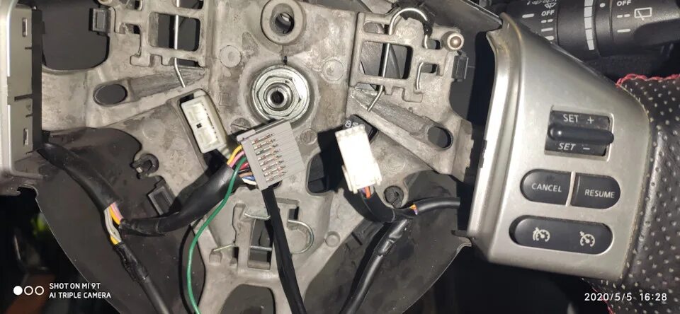 Подключение кнопок руля nissan Подсветка кнопок руля на Nissan Note "Comfort" 2008 г.в. - Nissan Note (1G), 1,4
