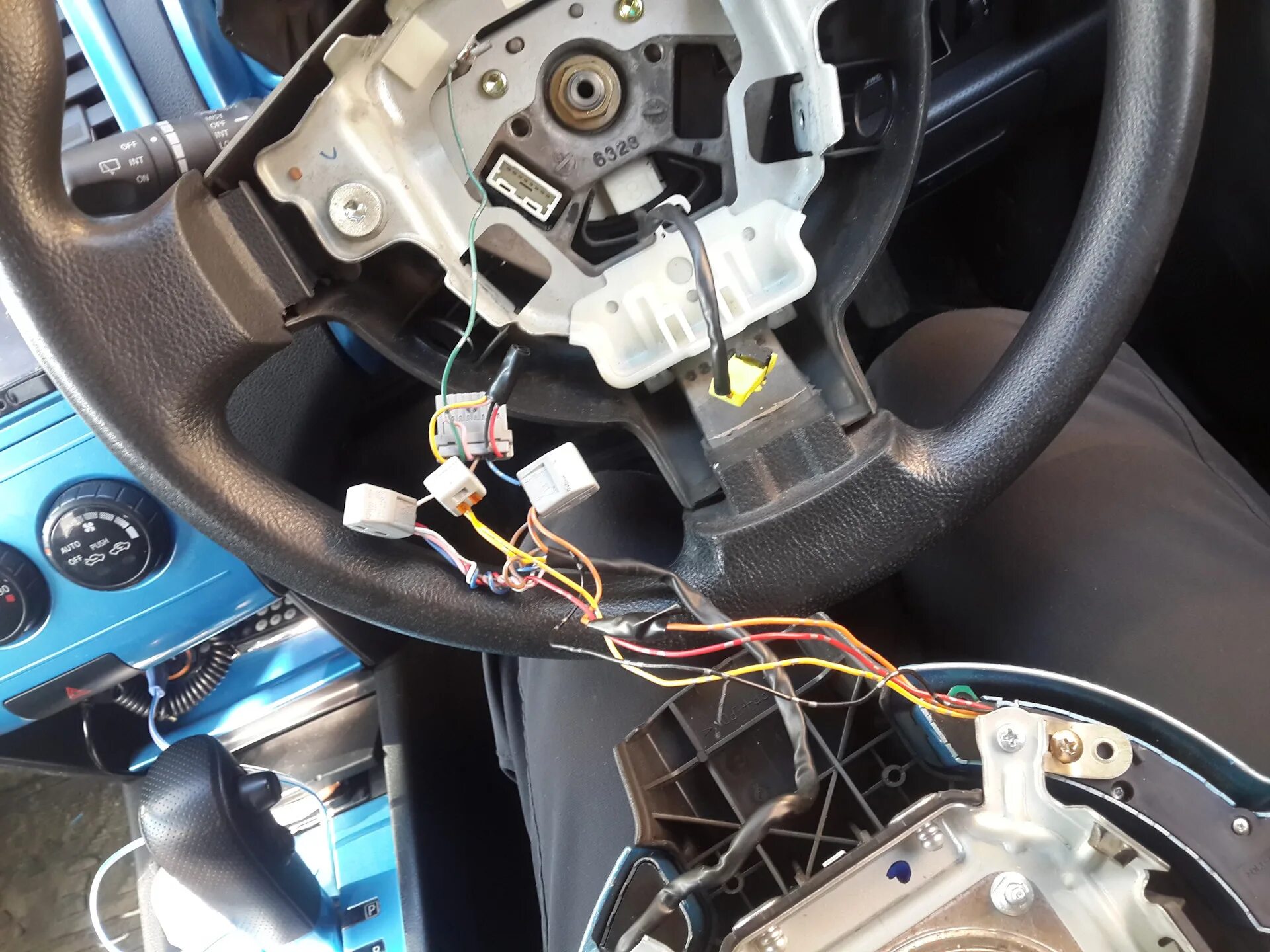Подключение кнопок руля nissan Мульти-руль. Доделал. Часть 2 - Nissan Wingroad (Y12), 1,5 л, 2006 года автозвук