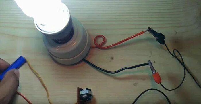 Подключение лампочки к батарейке 220 volts from a 3.7 V battery Battery, Electronic products