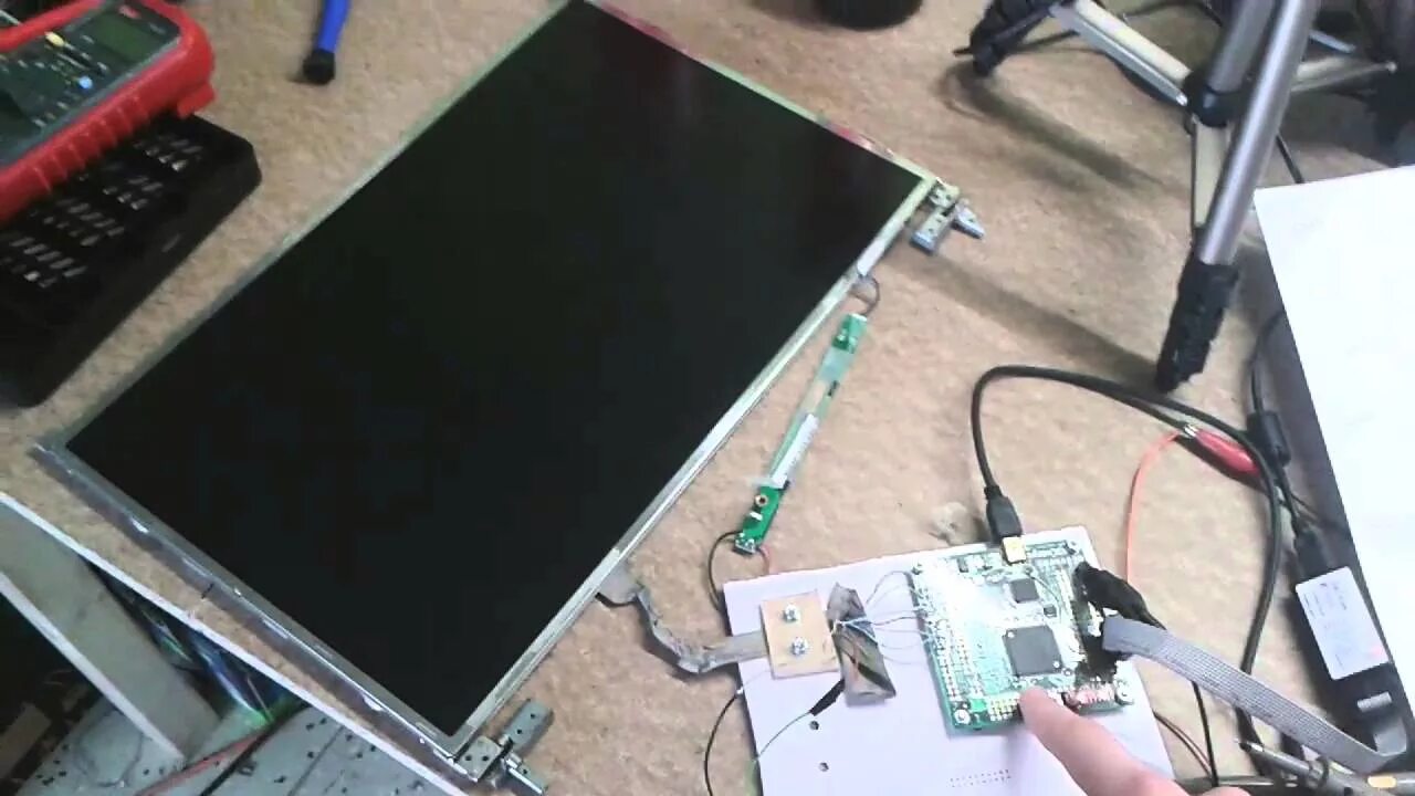 Подключение матрицы к компьютеру Laptop LVDS LCD hacking with FPGA #2 - YouTube Music