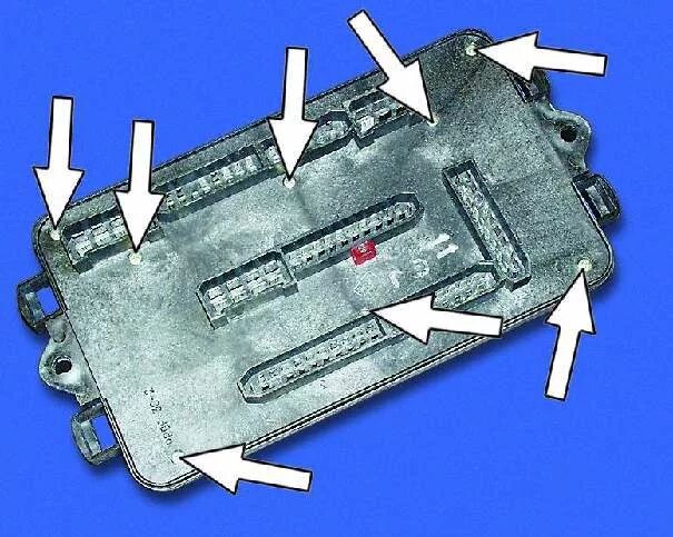 Подключение монтажный блок ваз 2109 Ремонт ВАЗ 2109 (Лада Самара) : Блок реле и предохранителей