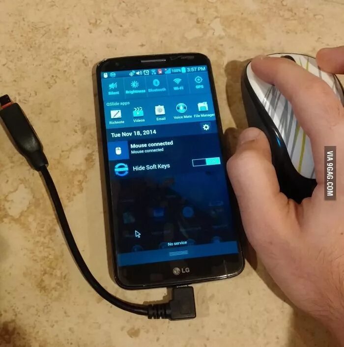 Подключение мыши к телефону http://9gag.com/gag/ax2bGxn?ref=mobile Phone, Phone hacks, Smartphone features