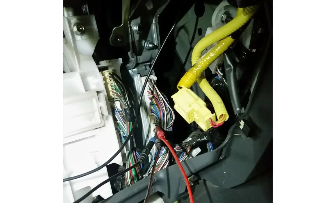 Подключение осциллографа к датчику коленвала How to connect a scope - CKP & CKM signal - Toyota - Land Cruiser Prado J120 200