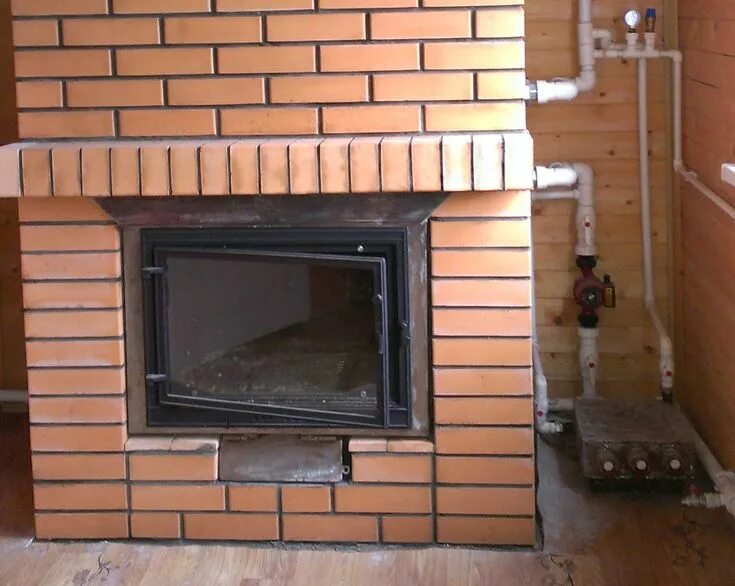 Подключение печей домах 33 камин-печь из кирпича с контуром отопления Home decor, Decor, Fireplace