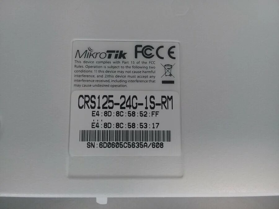 Подключение по серийному номеру камеры MikroTik маршрутизатор/L3-коммутатор CRS125-24G-1S-RM Лаборатория сисадмина Дзен