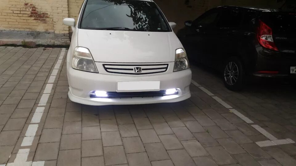 Подключение противотуманных фар хонда стрим рн1 Установил ДХО - Honda Stream (RN), 1,7 л, 2002 года аксессуары DRIVE2