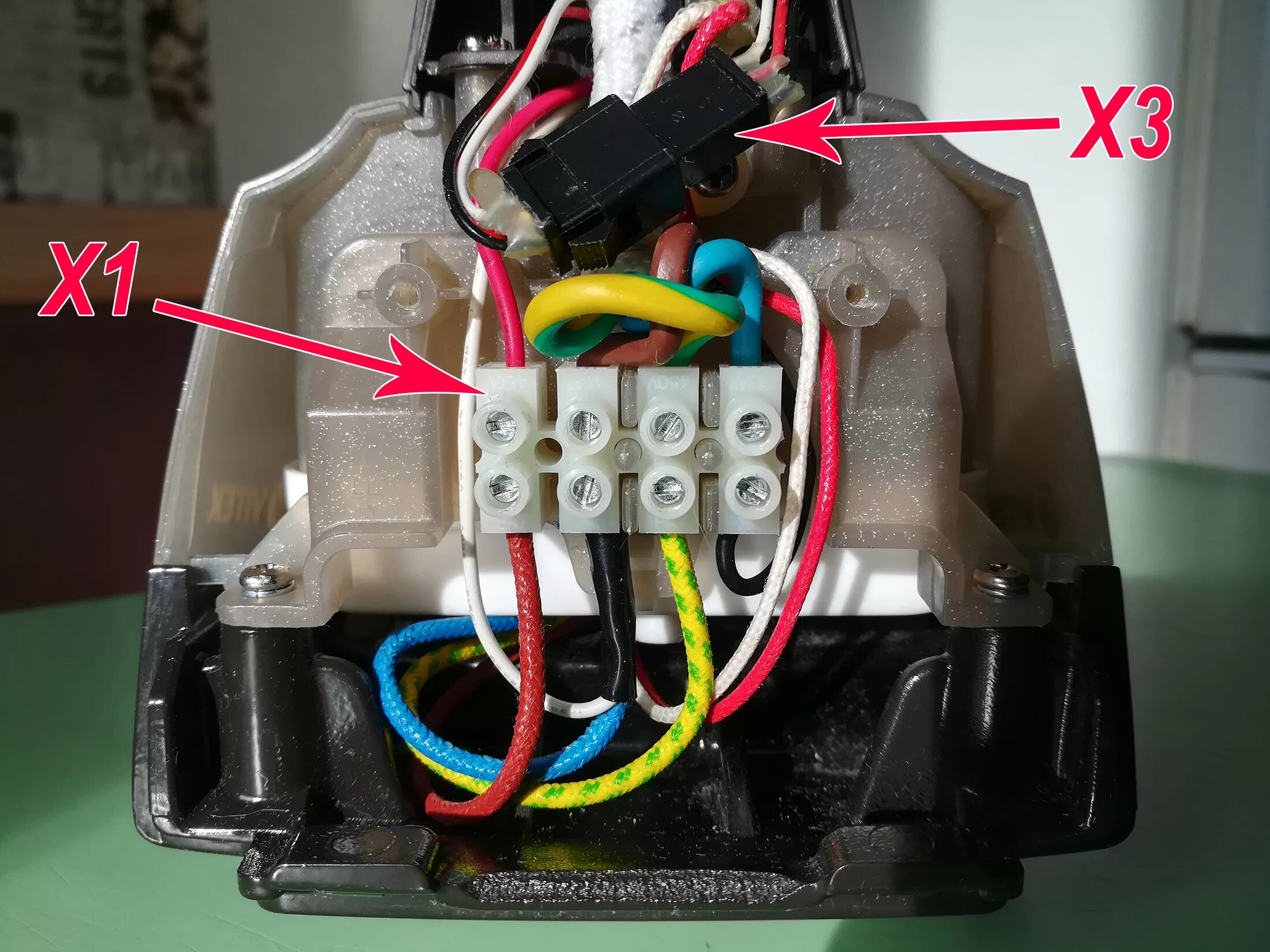 Подключение провода к утюгу Ремонт утюга Витек VT-1229 CL Полезное своими руками