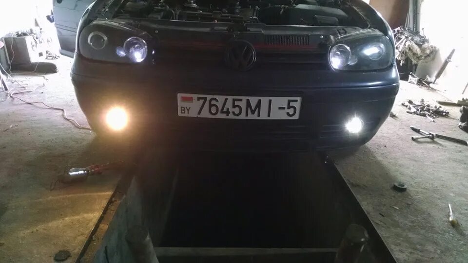 Подключение птф гольф 4 Led ПТФ Golf 4 - Volkswagen Golf Mk4, 1,9 л, 2001 года своими руками DRIVE2