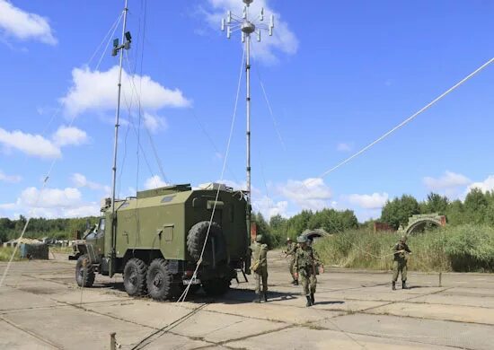 Подключение рэб на машину В ЗВО началась тренировка по боевой готовности соединения радиоэлектронной борьб