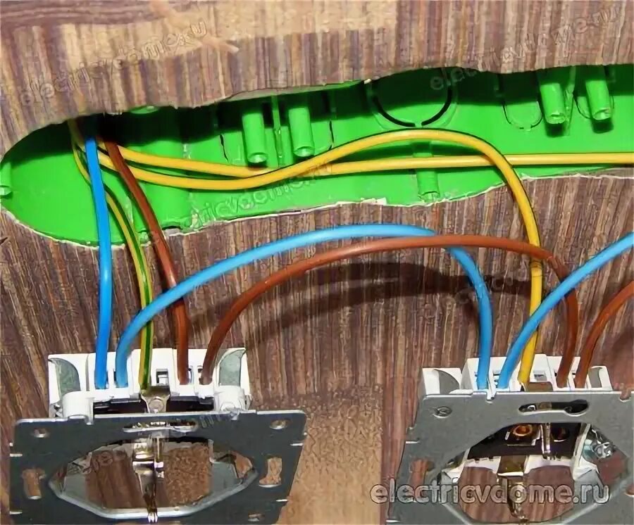 Подключение розеток перемычками Тройная розетка в один подрозетник Розетки, Электричество, Ремонт дома