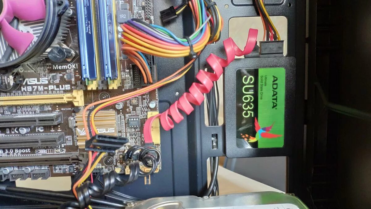 Подключение ssd диска к компьютеру Как подключить SSD диск к компьютеру: пошаговая инструкция ichip.ru