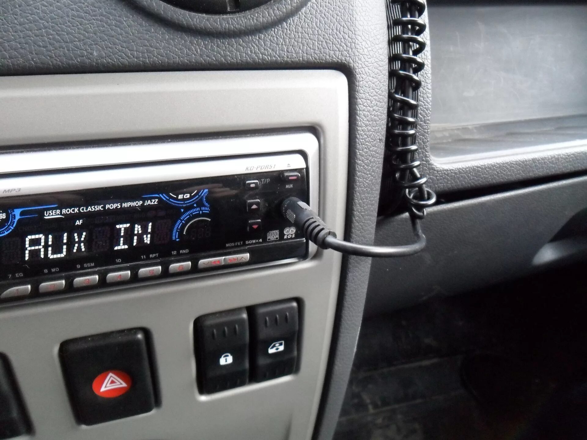 Подключение телефона магнитоле usb AUX кабель - Renault Logan (1G), 1,4 л, 2008 года автозвук DRIVE2