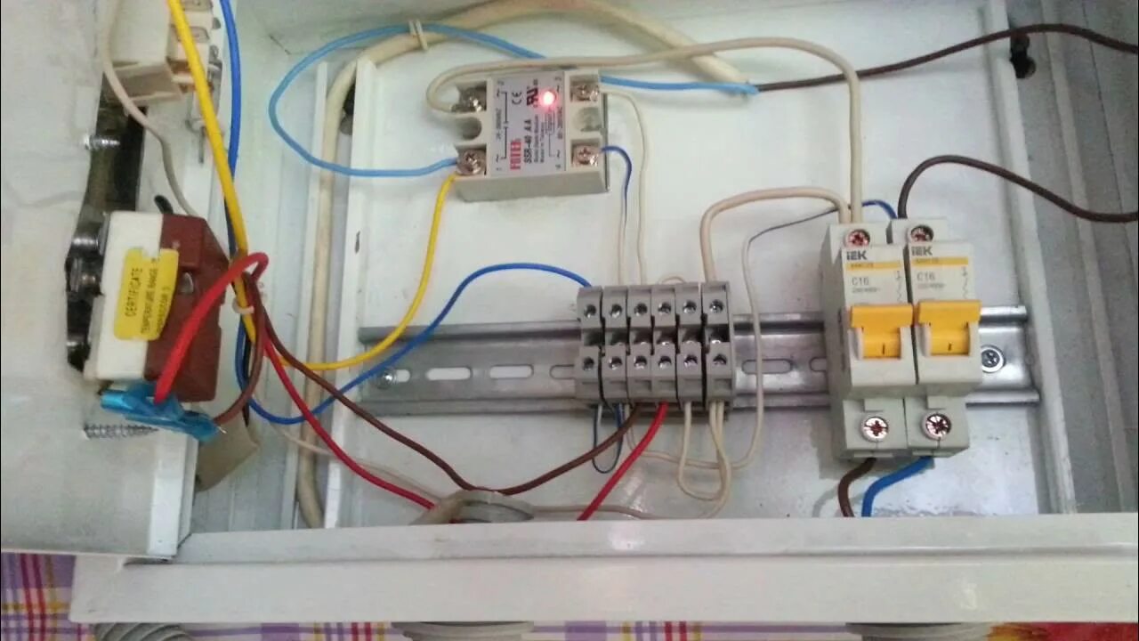 Подключение тэна через реле Подогрев бака тэном 3 кВт в садовом душе на реле SSR-40AA - YouTube