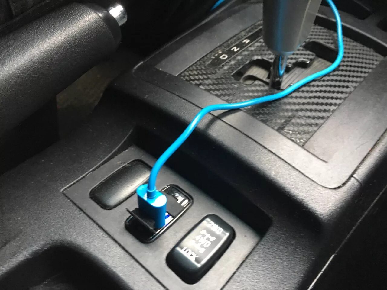 Подключение usb в машину Установка USB Розетка - Mitsubishi Lancer X, 2,4 л, 2008 года электроника DRIVE2