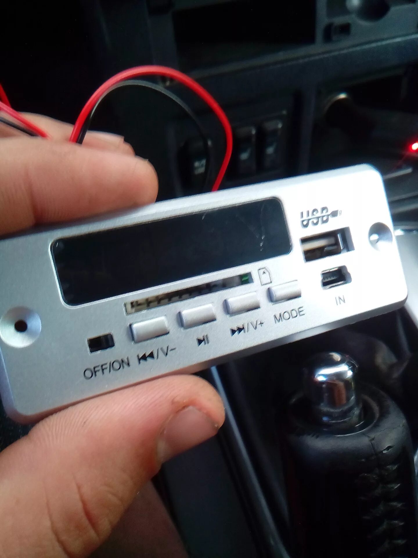 Подключение usb в машину Ставим USB в штатную магнитолу - Mitsubishi Pajero (4G), 3,2 л, 2007 года автозв