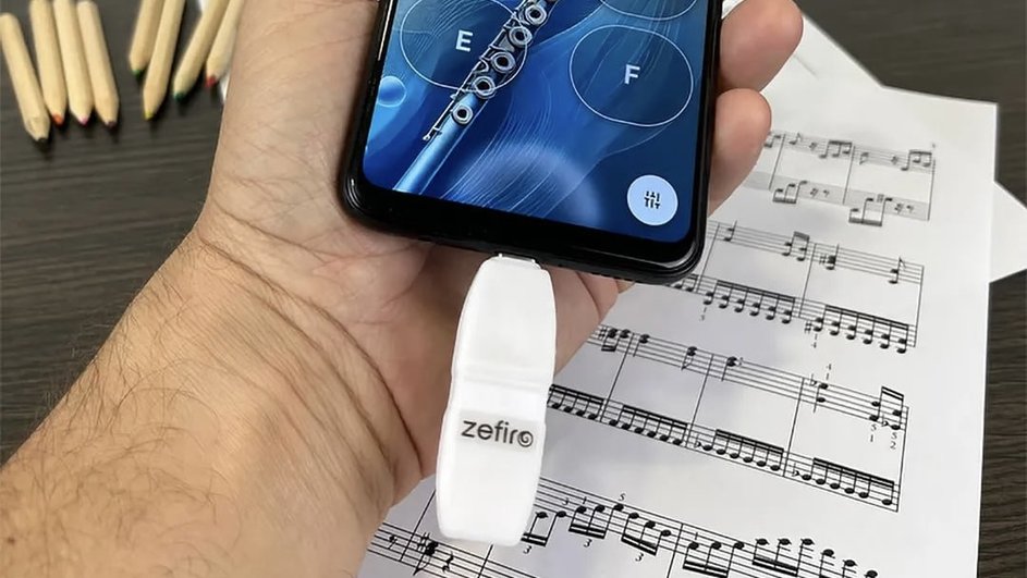 Подключение устройств к смартфону В Италии представили Zefiro: гаджет превращает смартфон во флейту - Hi-Tech Mail