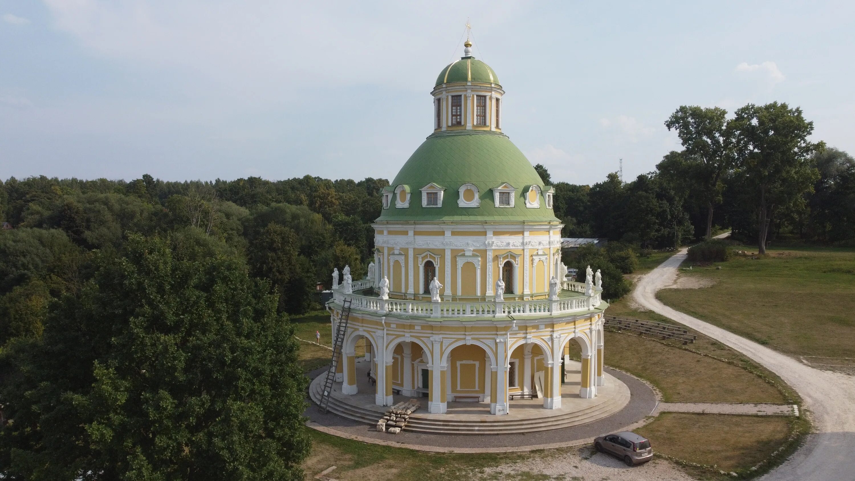 Подмоклово церковь фото Храм в Подмоклово - Фото с высоты птичьего полета, съемка с квадрокоптера - Pilo