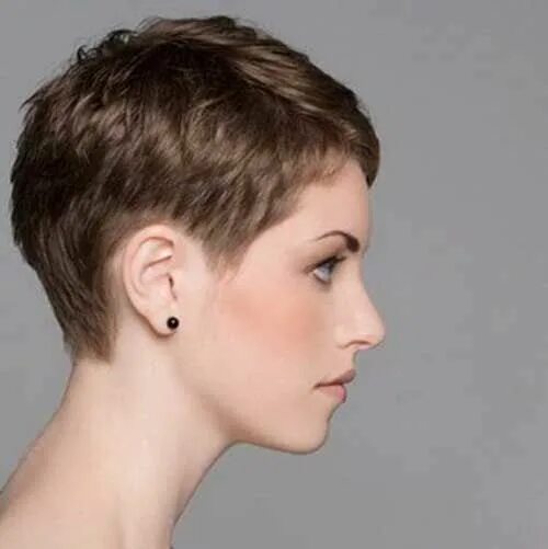 Поднятые короткие стрижки Short hair styles, Pixie hairstyles, Short hair styles pixie