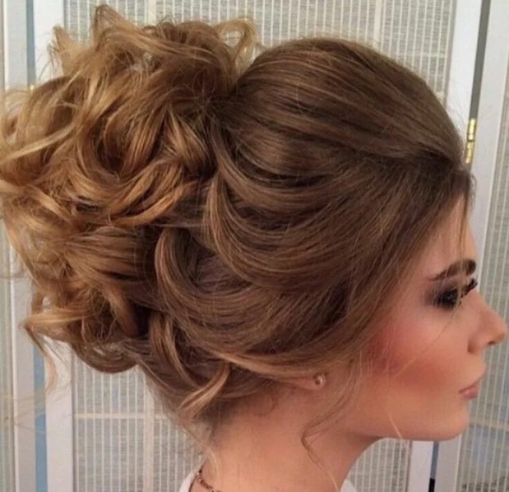 Поднятые прически на средние Pin on Hire Hair styles, Prom hairstyles for short hair, Hair