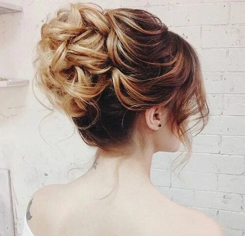 Поднятые прически на средние grunge Tumblr Medium hair styles, Hair styles, Braided hairstyles easy