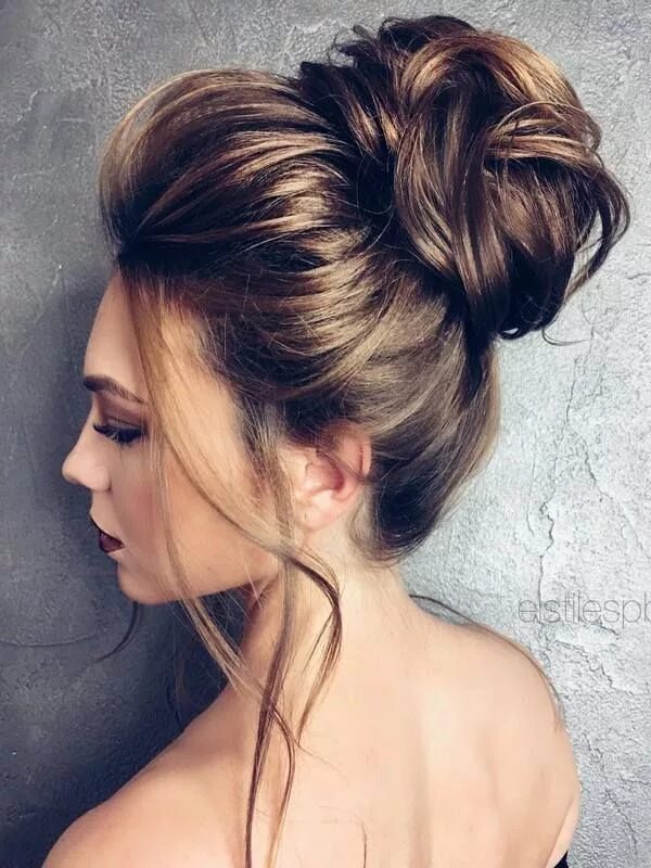 Поднятые прически на средние волосы Half-updo, Braids, Chongos Updo Wedding Hairstyles Penteado para madrinha de cas