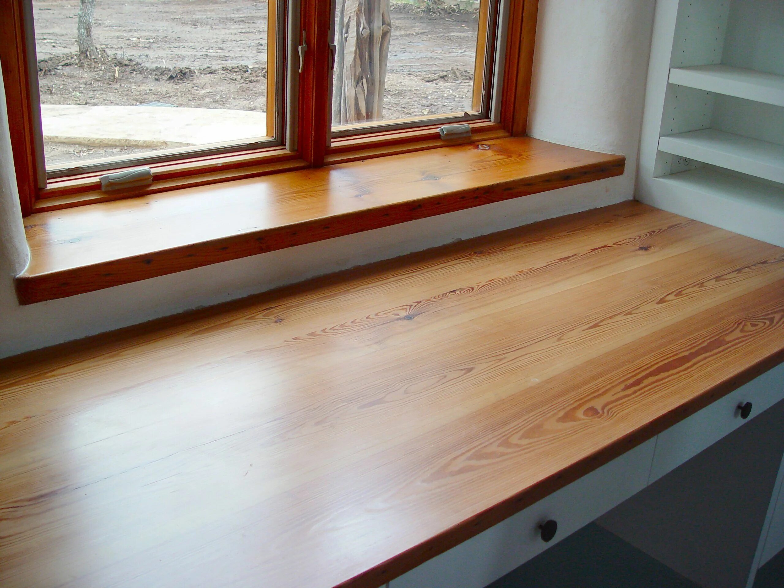 Подоконник в деревянном доме фото Reclaimed Longleaf Pine Wood Countertop Photo Gallery