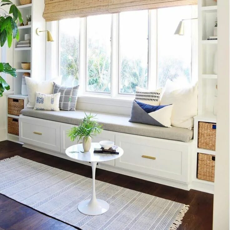 Подоконник в гостиной фото reichel & the copycatchic team on Instagram: "Today we're featuring a marble sid