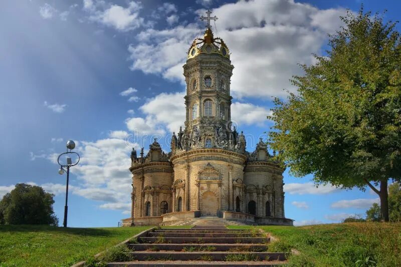 Подольск церковь фото Znamenskaya Church in Dubrovitsy Stock Photo - Image of russia, dubrovitsy: 1367